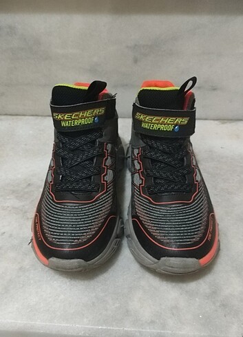 Skechers bot