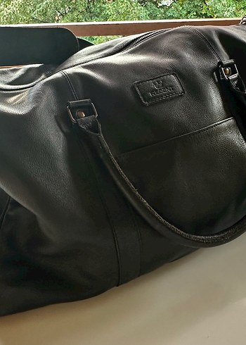 Zara Siyah Deri Fermuarlı Kadın Çantası orijinal deri