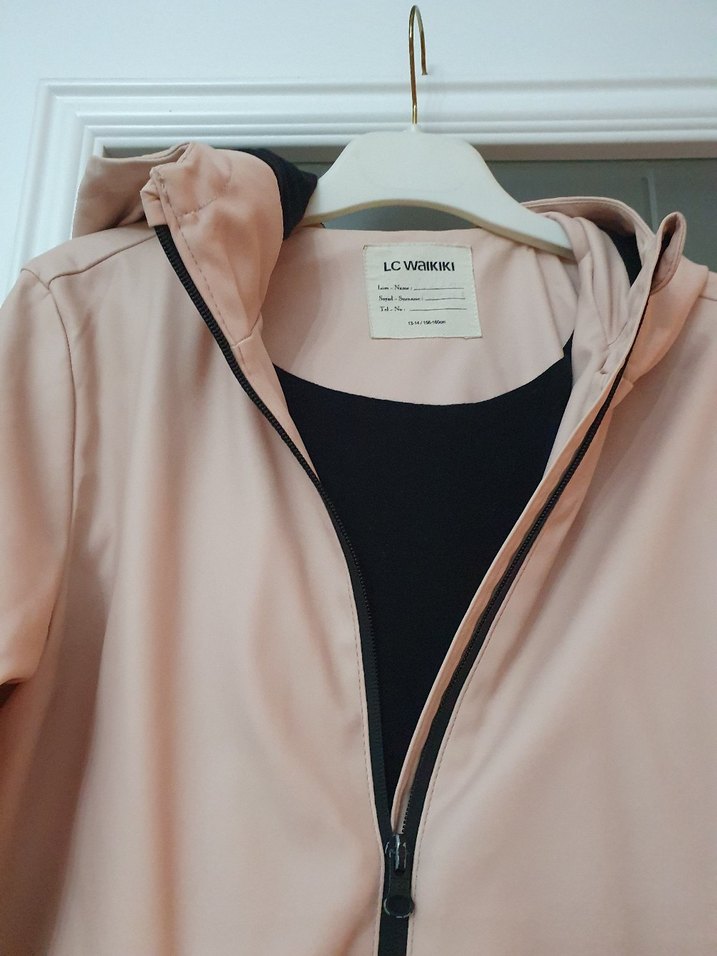 Pudra rengi Deri Kadın Yağmurluk - Görsel 3