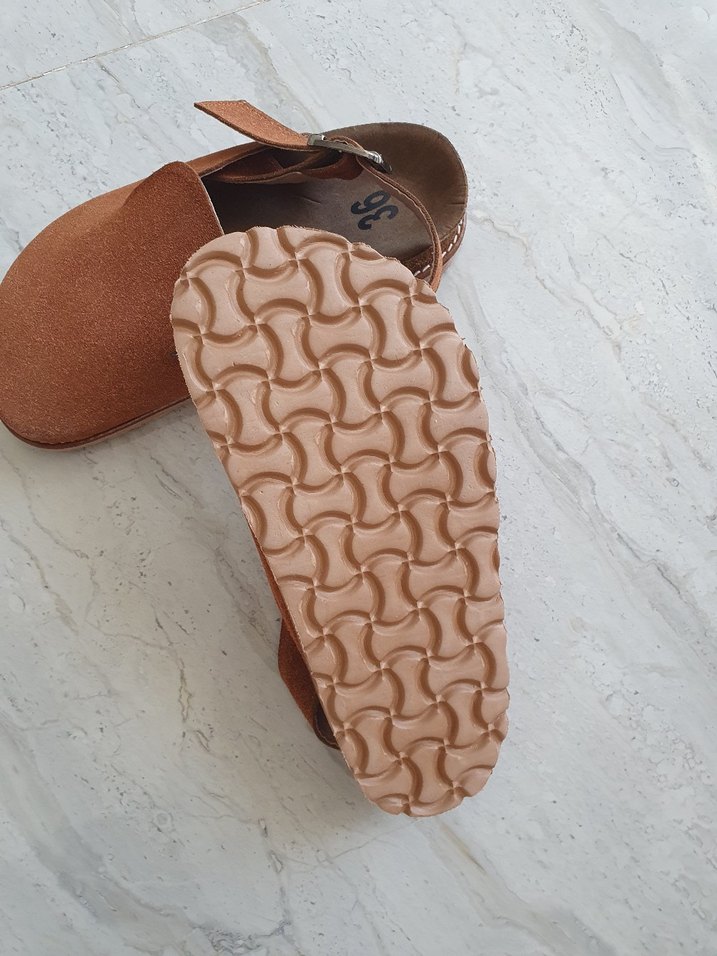 Kahve rengi Süet  Sandalet Tokalı 36 bol 37ye uygun - Görsel 3