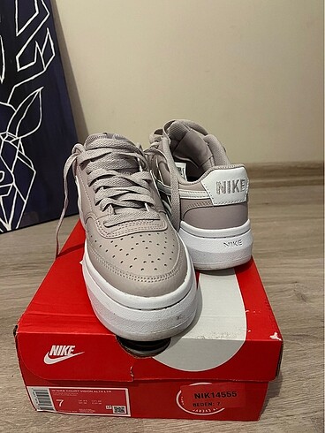 Nike spor ayakkabı