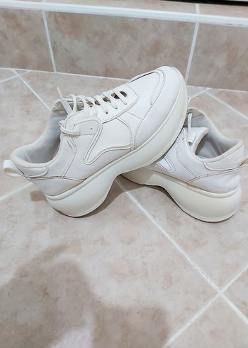 Beyaz Platform Topuklu Kadın Spor Ayakkabı - Görsel 4