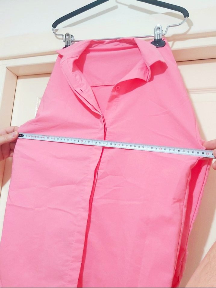 Pembe V Yaka Düğmeli Kadın Gömlek - Görsel 2