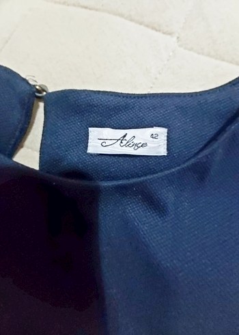 Kemer Detaylı Kısa Kollu Lacivert Kalem Elbise - Görsel 4