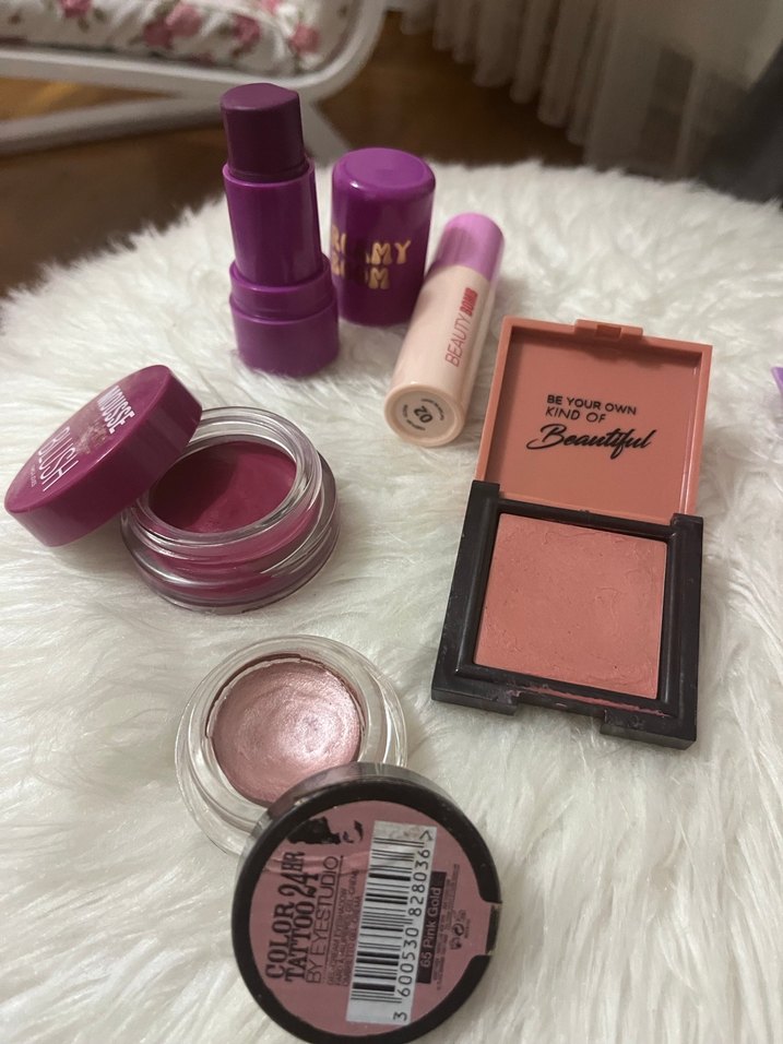 Mor Tonlarda Yüz Paleti ve Krem Allık Seti - Görsel 4