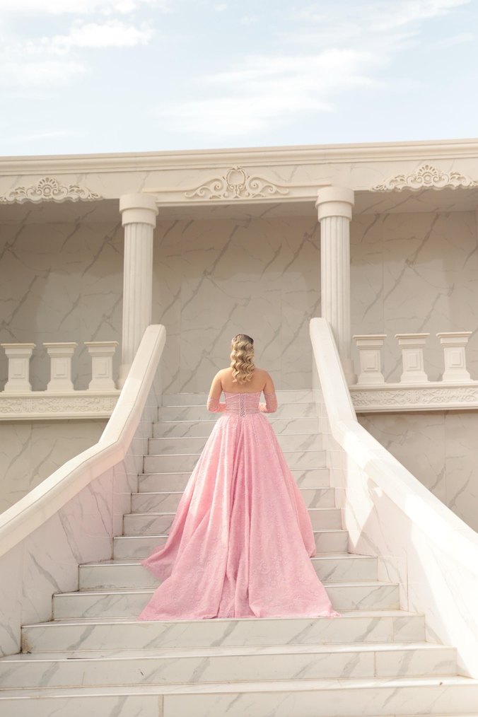 Pembe Dantel İşlemeli Uzun Nişan Elbisesi - Görsel 3