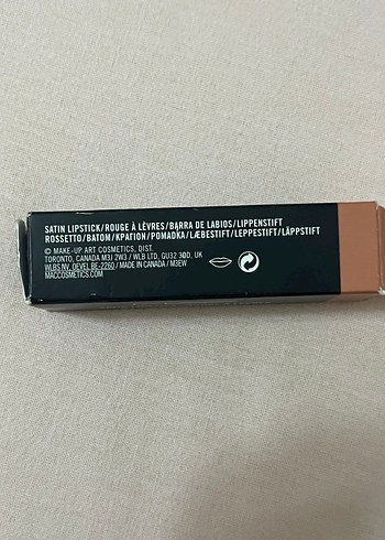 Mac MYTH satin lipcstik - Görsel 8