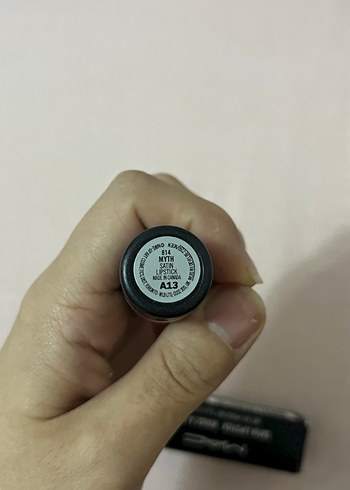 Mac MYTH satin lipcstik - Görsel 4