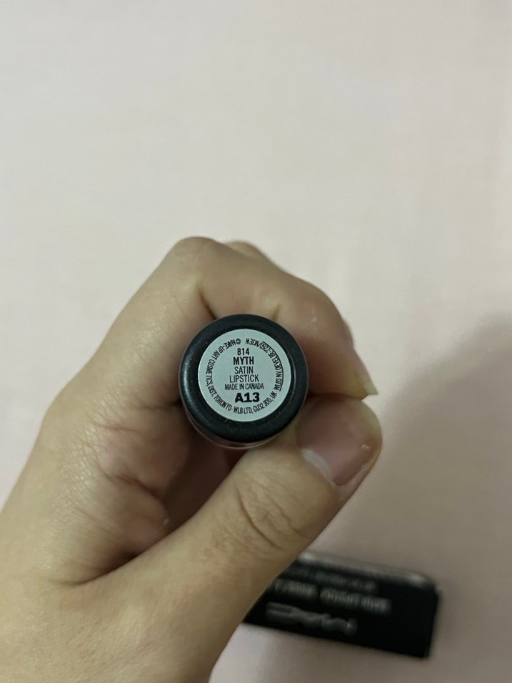 Mac MYTH satin lipcstik - Görsel 4