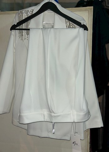 Taşlı blazer takım - Görsel 2