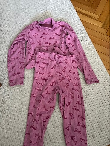 9 Yaş Beden pembe Renk Barbie pijama takımı