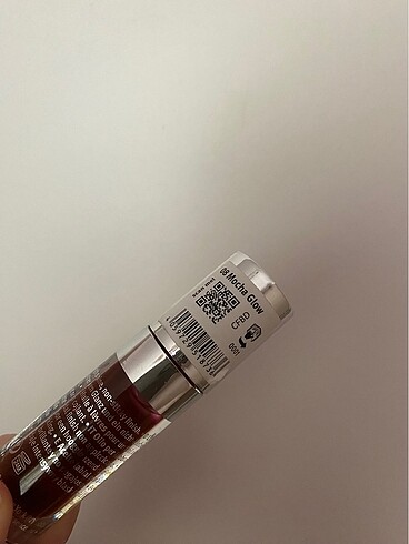  Beden Renk Essence mocha lip oil