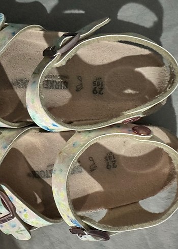 Çiçek Desenli Tokalı Kız Sandalet - Görsel 4