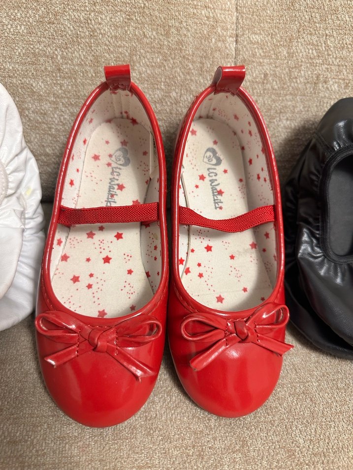 Kız Çocuk Kırmızı Babet Ayakkabı ve 2 adet Pisipisi - Görsel 5