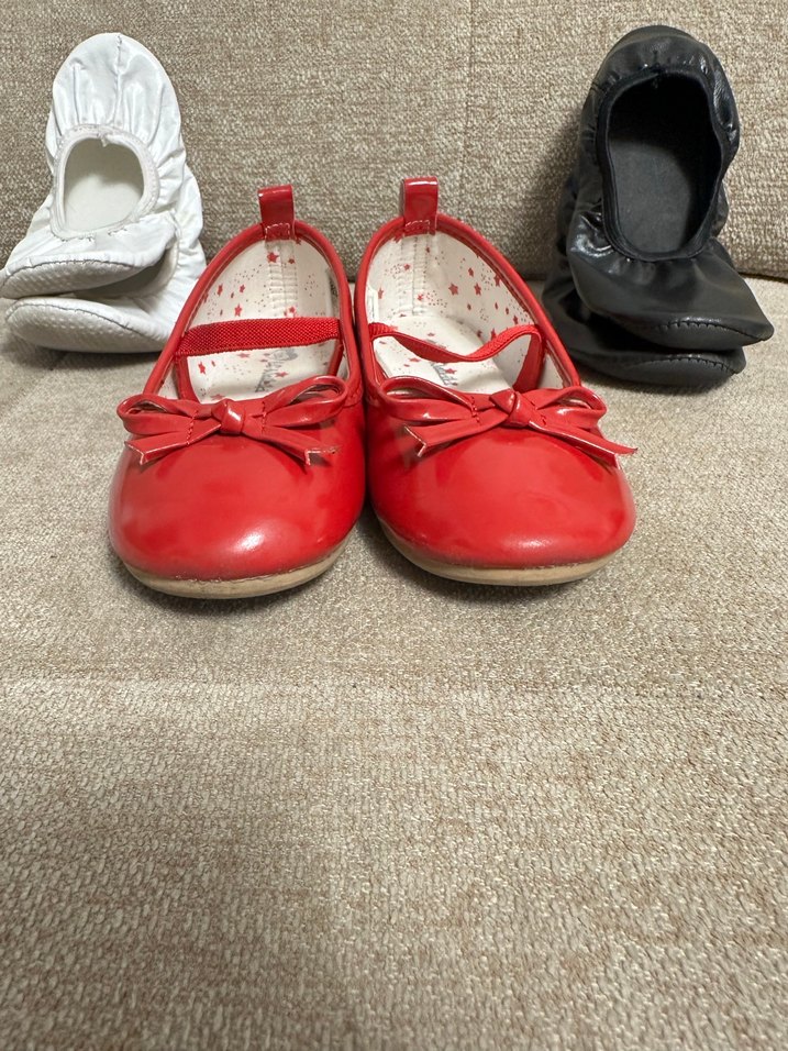 Kız Çocuk Kırmızı Babet Ayakkabı ve 2 adet Pisipisi - Görsel 4