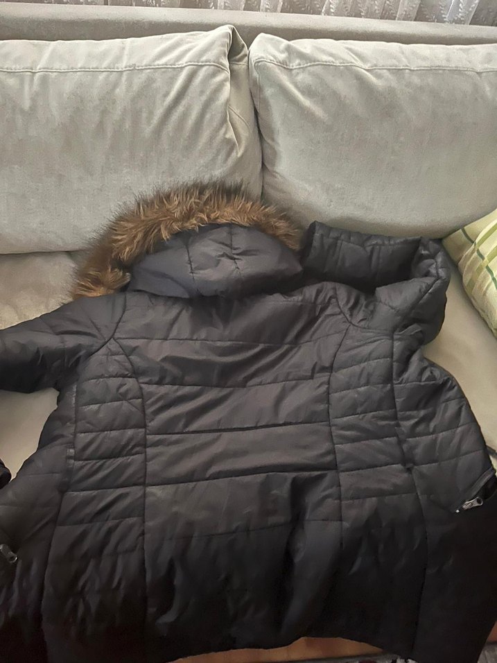 Kürk Detaylı Siyah Midi Kadın Kışlık Mont - Görsel 3