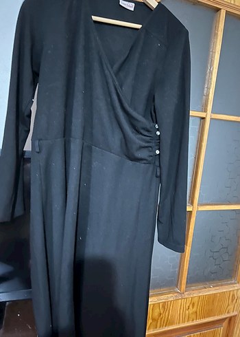 Düğmeli Siyah Uzun Kollu Kadın Elbise - Görsel 2