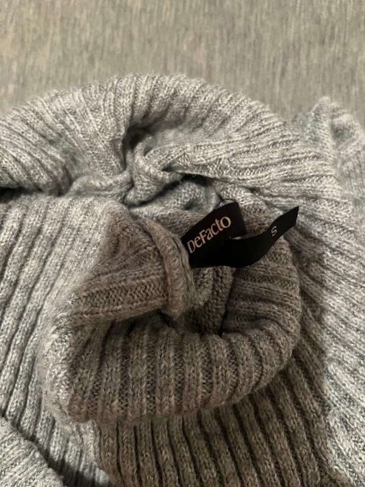 Gri Örgü Boğazlı Kadın Kazak - Görsel 3