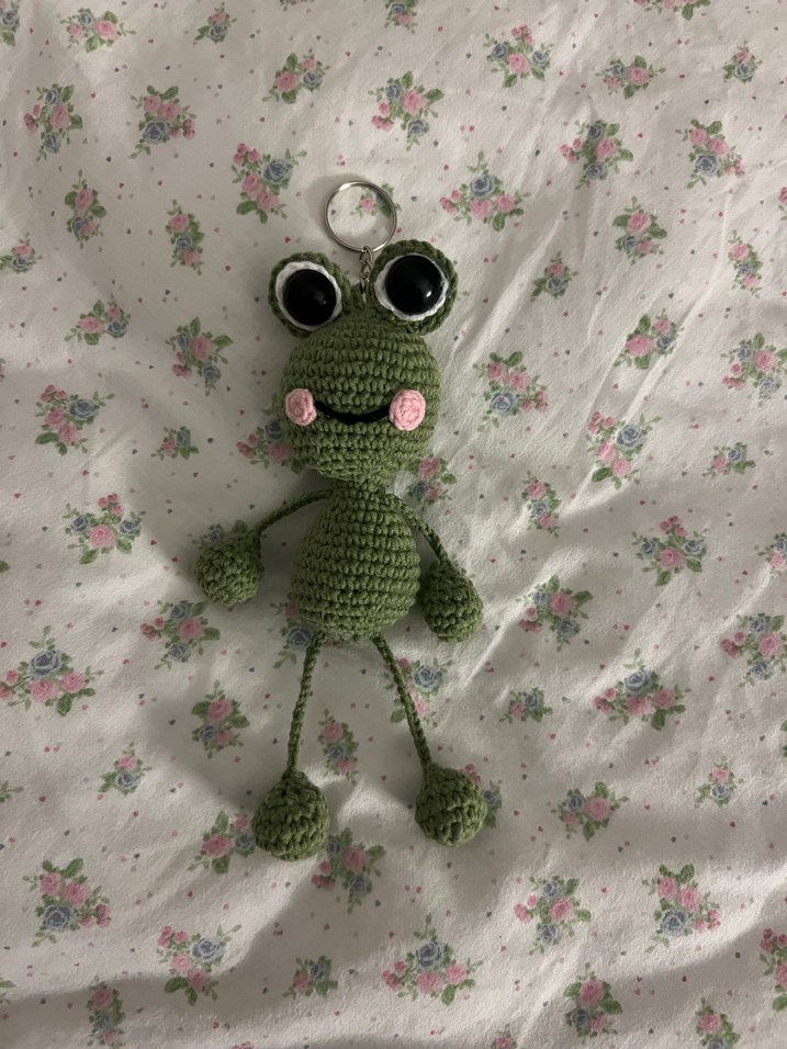 Kurbağa Amigurumi Anahtarlık - Görsel 3