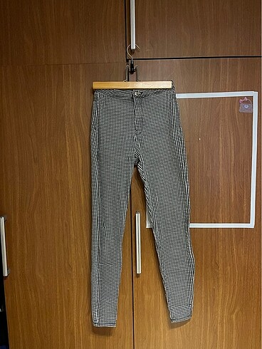 Bershka çizgili pantolon ekose