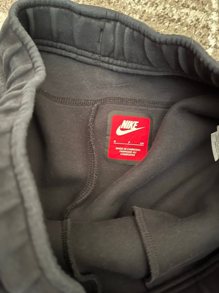 Nike tech siyah fw24 - Görsel 4