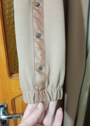 Bej Düğmeli Kadın Uzun Kaban - Görsel 3