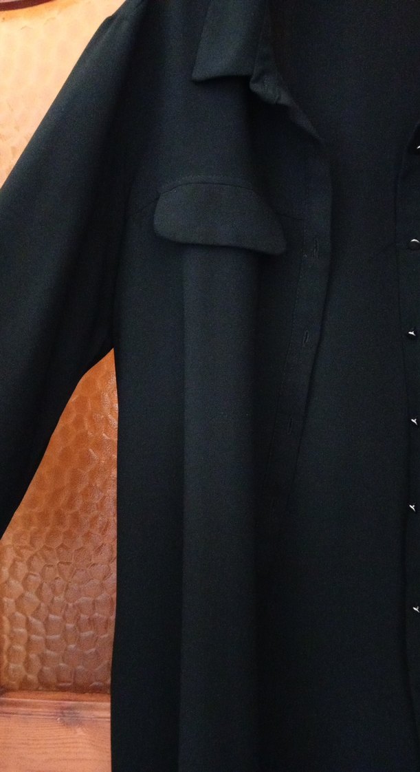 Uzun Kollu Siyah Düğmeli Gotik Kadın gömlek - Görsel 4