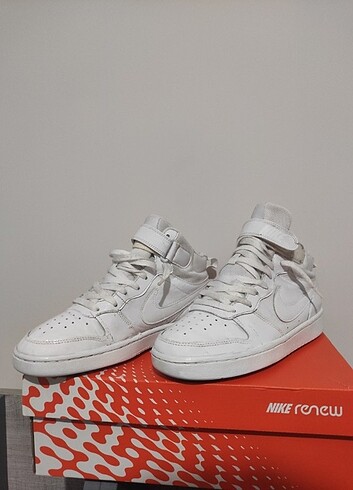 Nike courth 