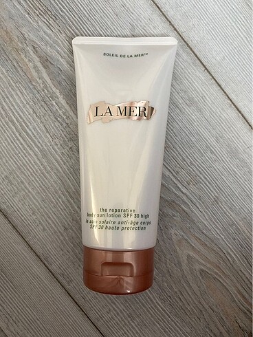 La Mer Lamer the reparative body lotion