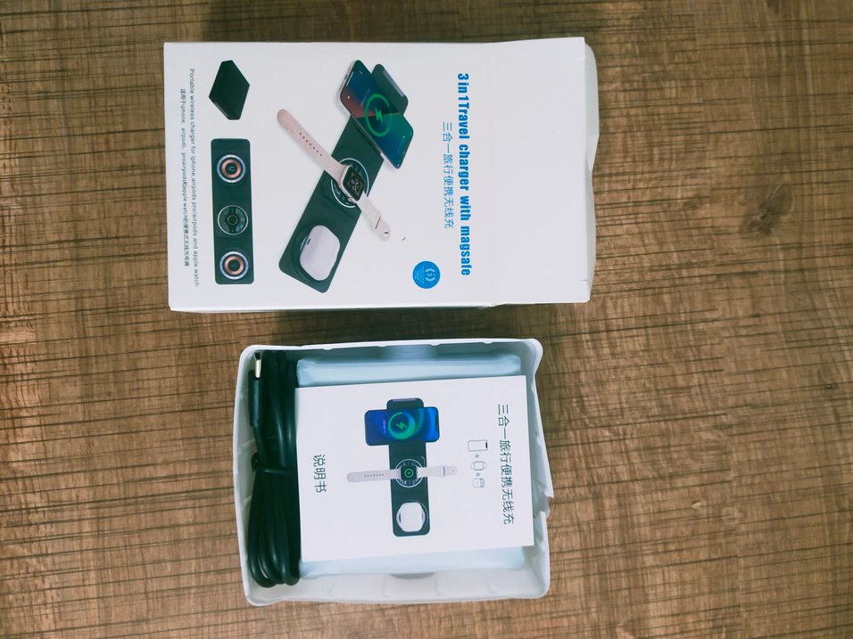 ıpone 3'ü Bir Arada Kablosuz Şarj Aleti Siyah - Görsel 4