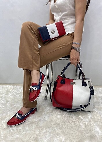 Tommy Hilfiger Tommy Hilfiger kadın kol çantası. 