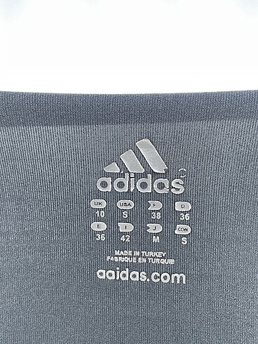 38 Beden çeşitli Renk Adidas T-shirt %70 İndirimli.
