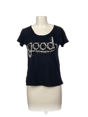 Diğer T-shirt %70 İndirimli.