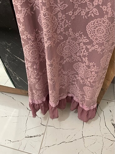 s Beden Dantel detaylı şık elbise