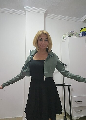s Beden Crop ceket