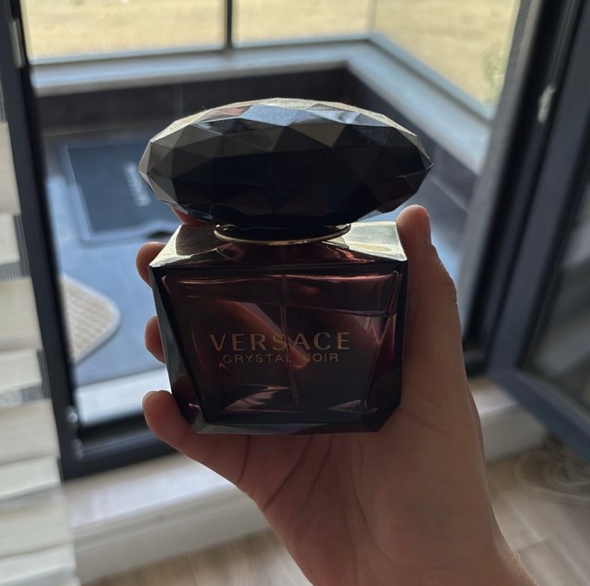 Versace Crystal Noir Kadın Parfümü - Görsel 2