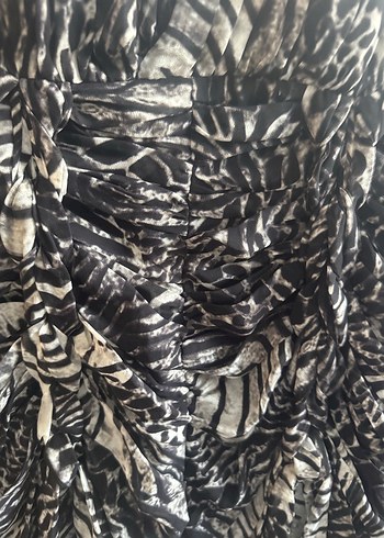 Gri Zebra Desenli Drapeli Mini Elbise - Görsel 2