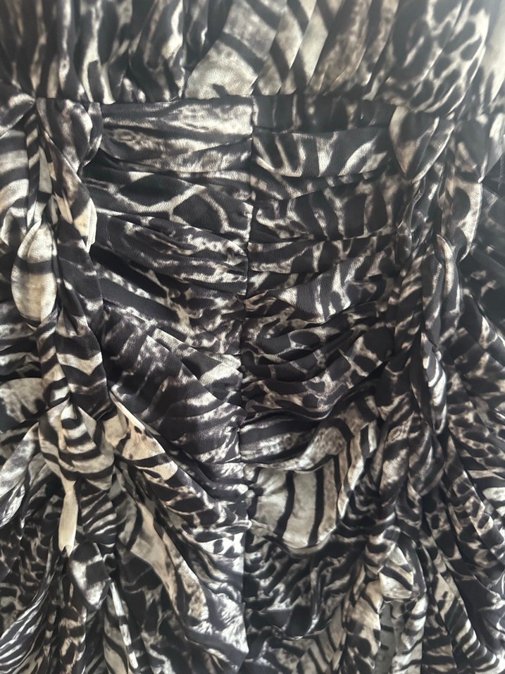 Gri Zebra Desenli Drapeli Mini Elbise - Görsel 2