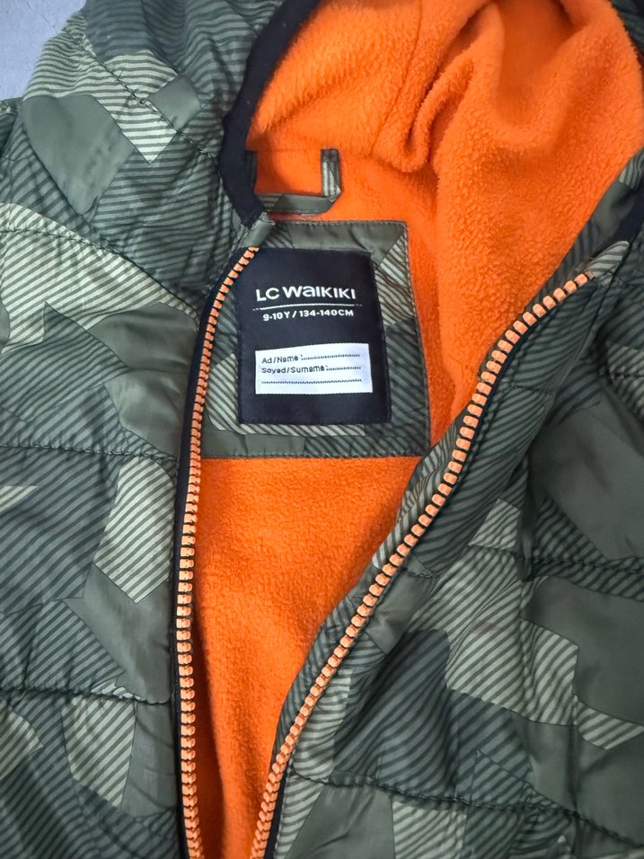 Erkek Çocuk Kamuflaj Desenli Fermuarlı Mont - Görsel 2