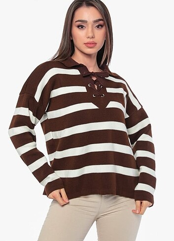 Yakası Bağlı Çizgili Triko Kazak - Görsel 2