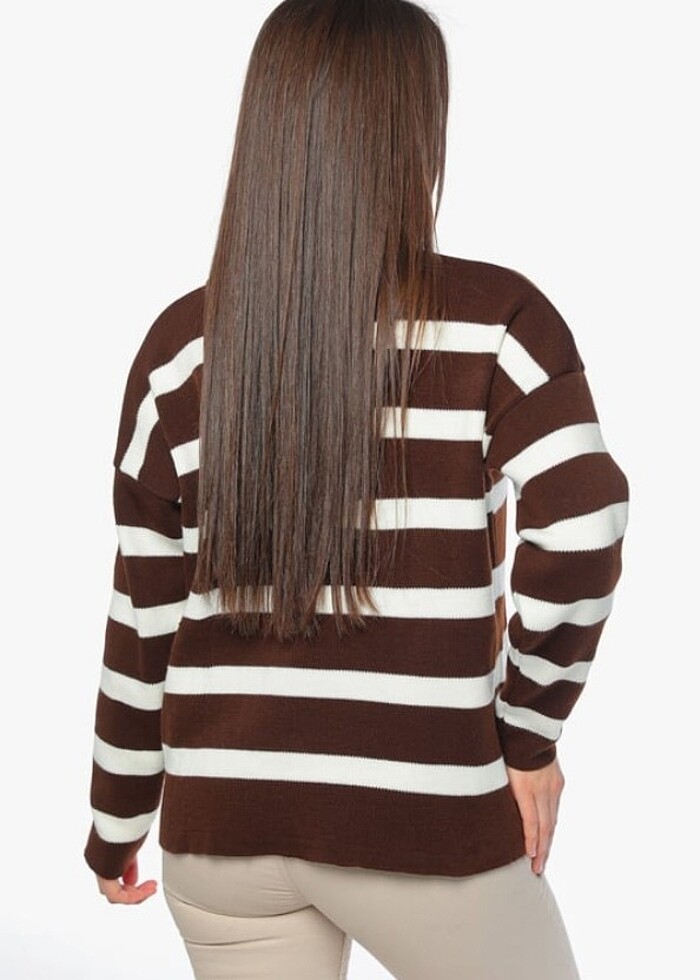 Yakası Bağlı Çizgili Triko Kazak  - Görsel 3