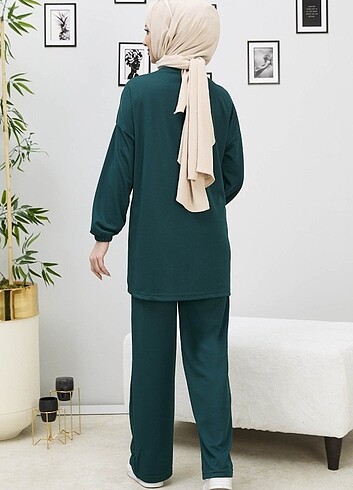Diğer Tunik Pantolun İkili Takım