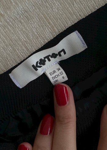 Koton Kadın Siyah Ucu Pilili MiniEtek