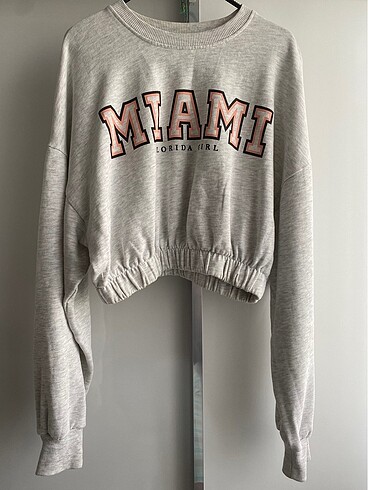 Bershka crop sweat