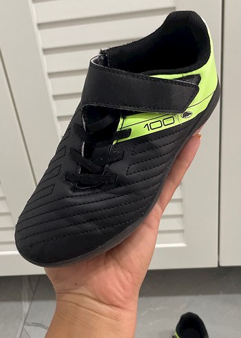 32 Beden Siyah Erkek Çocuk Spor Krampon