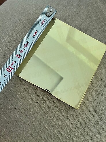 Beden Burberry essentials glow palette far aydınlatıcı allık hepsi bir