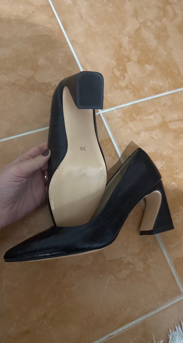 Siyah Yılan Desenli Topuklu Kadın Ayakkabı - Görsel 4