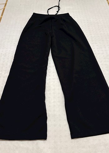 Siyah Bol Kesim Kemerli Kadın Kumaş Pantolon - Görsel 3