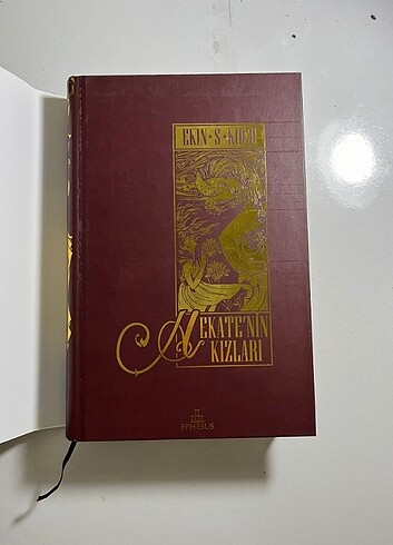 Ekin s.koch hekatenin kızları 1. Kitap 