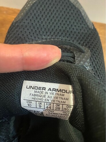 44 Beden siyah Renk Erkek spor ayakkabı Under Armour